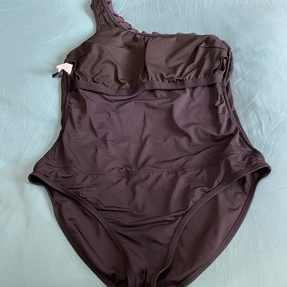 Black ruffled one-shoulder bathing suit - Picture 3 of 5